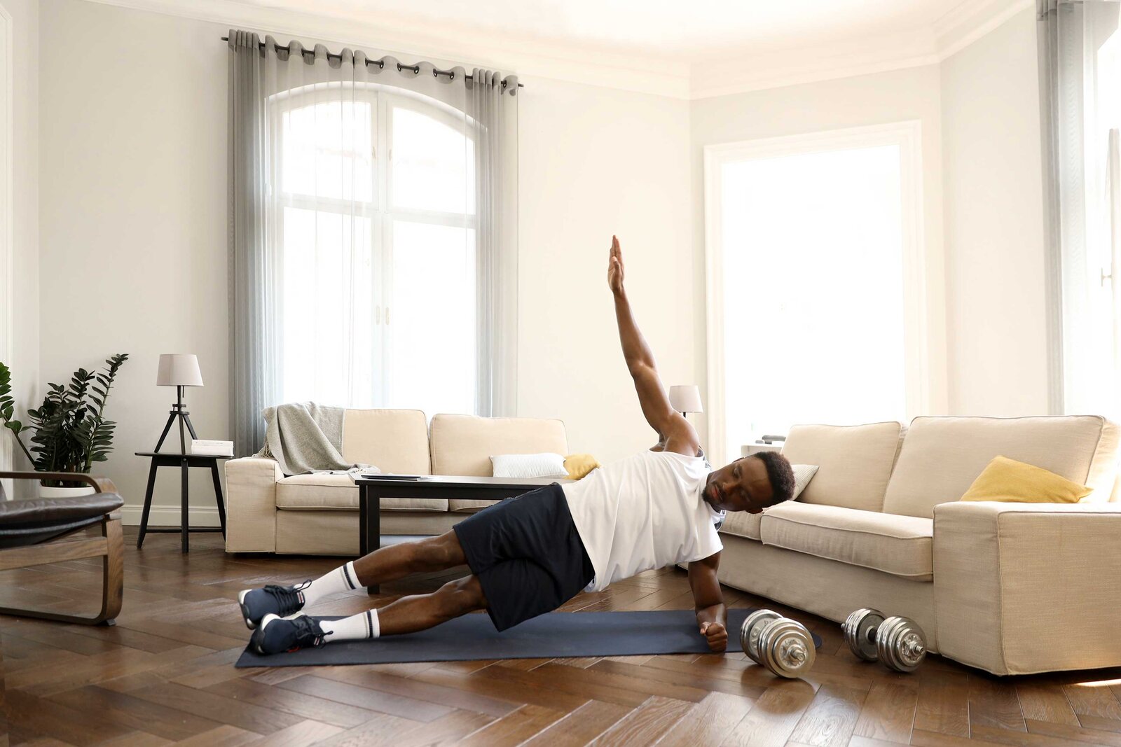 Is Online Training Better Than In-Person Personal Training? Exploring the Benefits of Both